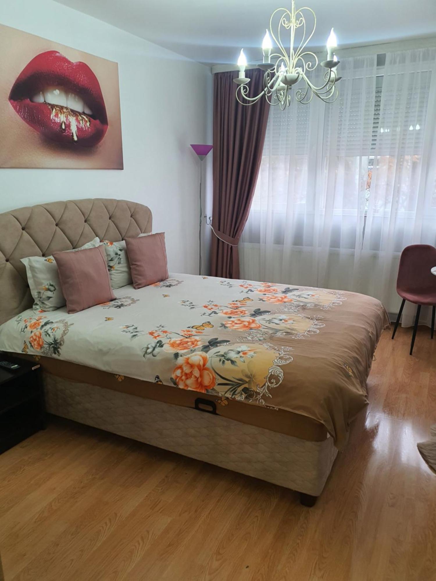 Chic Apartment- Place To Remember Gałacz Zewnętrze zdjęcie