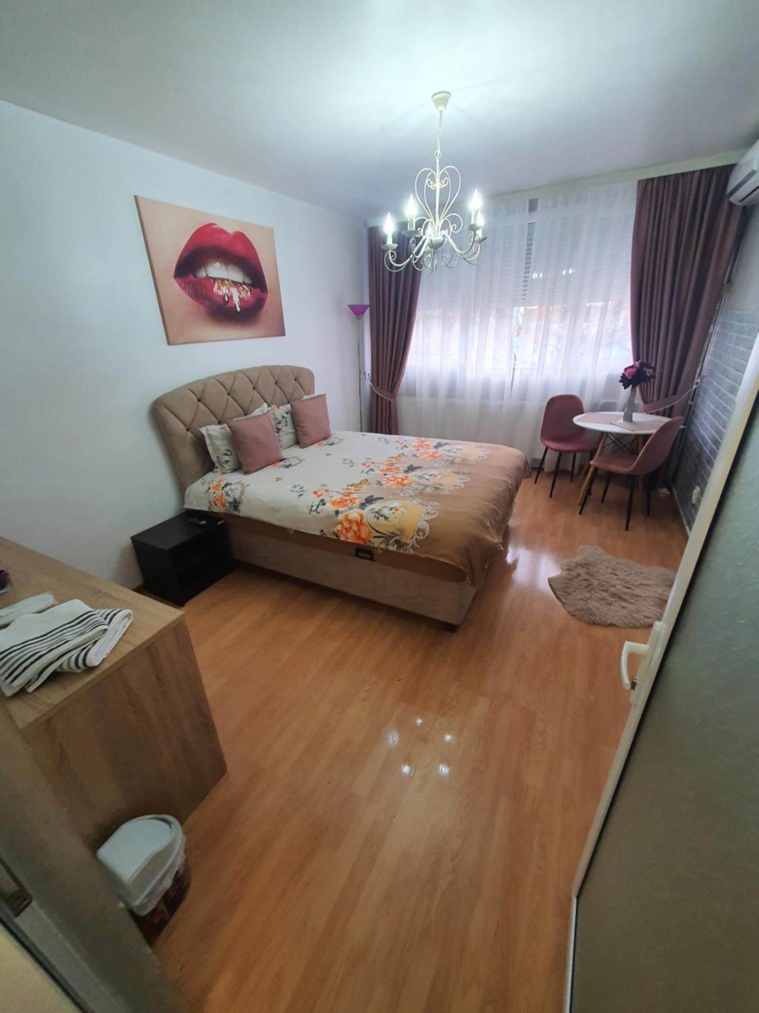 Chic Apartment- Place To Remember Gałacz Zewnętrze zdjęcie
