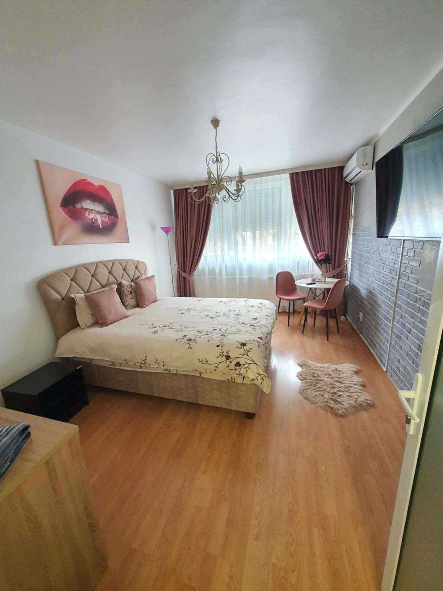 Chic Apartment- Place To Remember Gałacz Zewnętrze zdjęcie