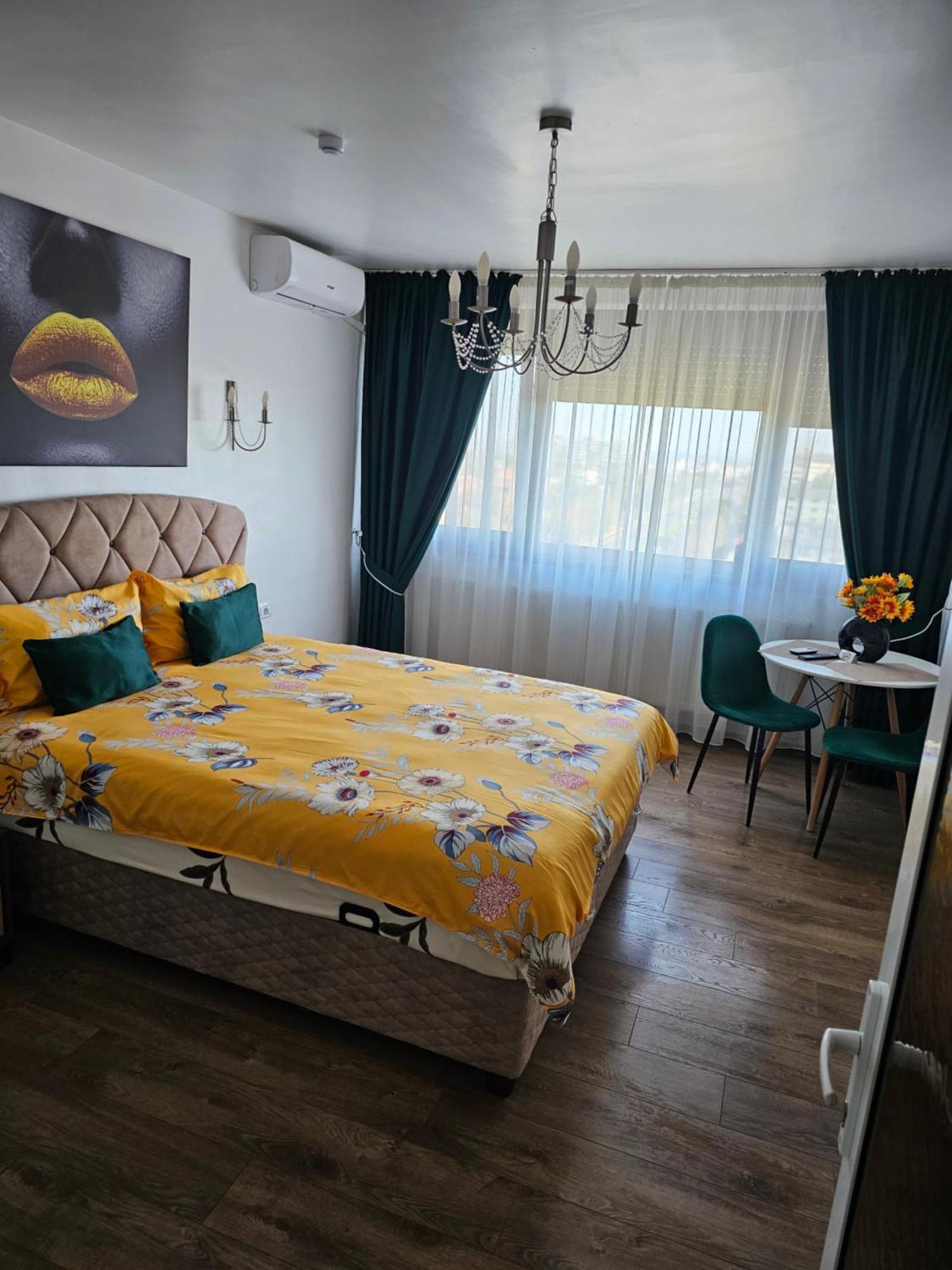 Chic Apartment- Place To Remember Gałacz Zewnętrze zdjęcie