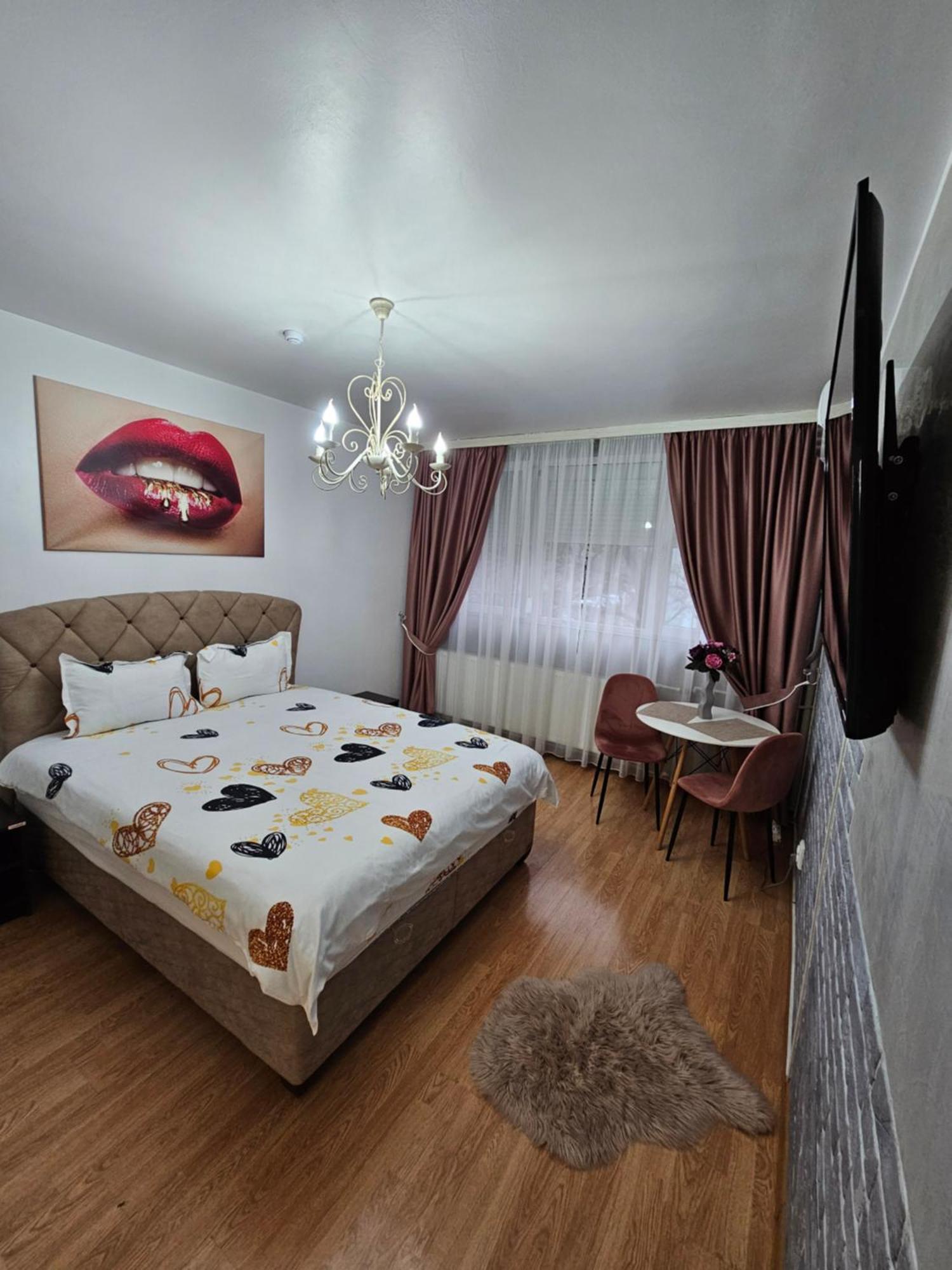 Chic Apartment- Place To Remember Gałacz Zewnętrze zdjęcie